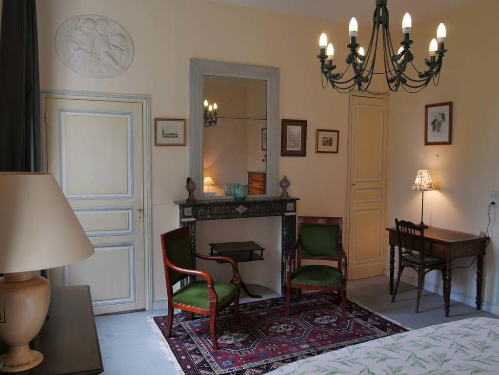 Chambres D'Hotes Chateau De Courcelette Hem Habitación foto